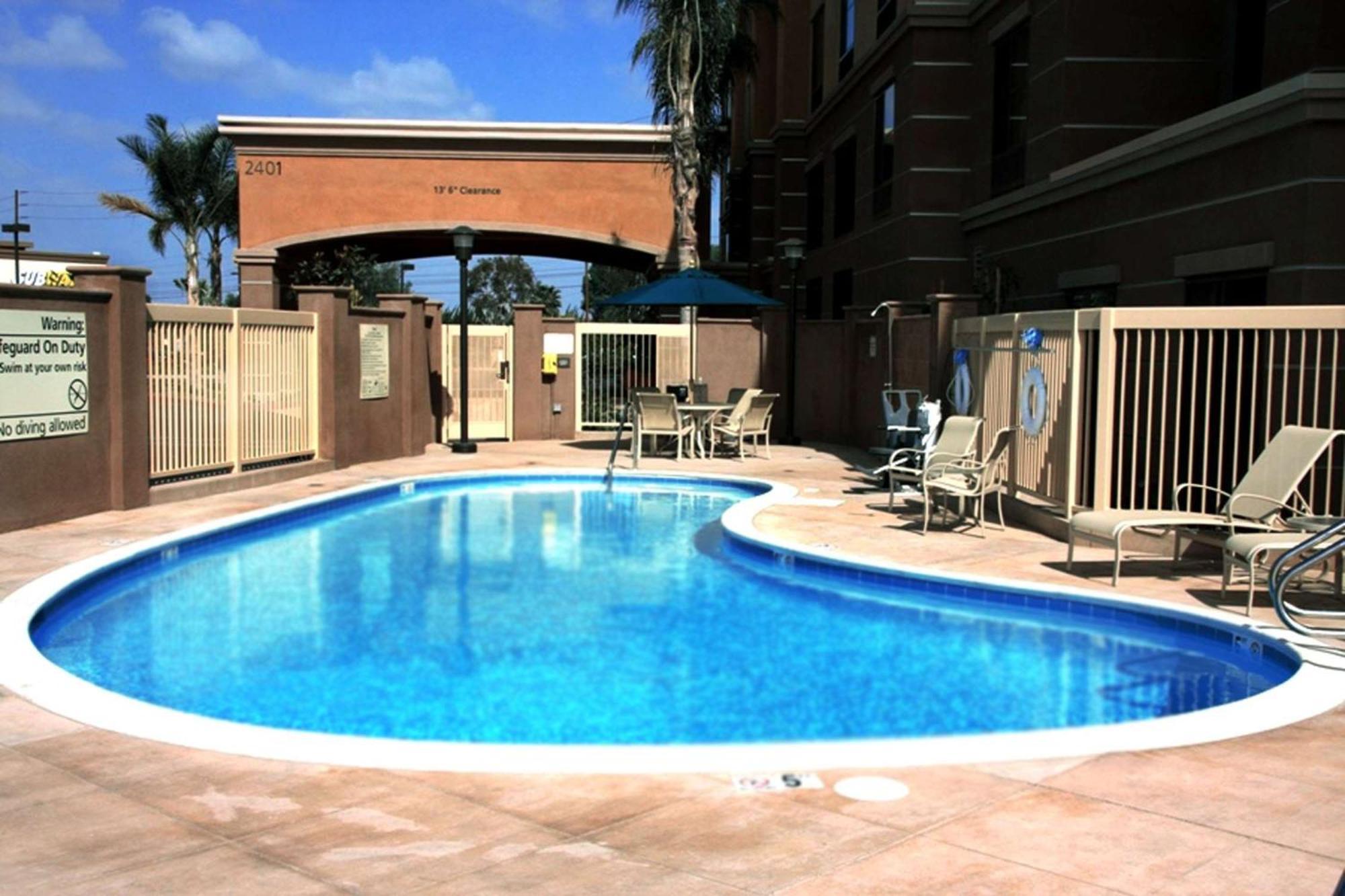 Hampton Inn & Suites Seal Beach Exterior foto